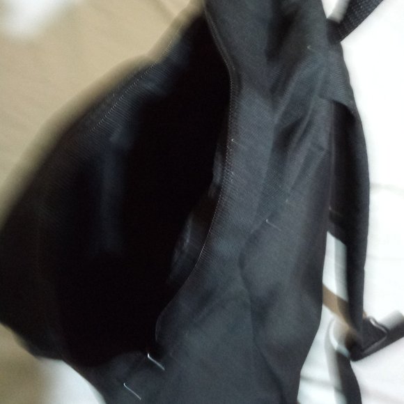 Backpack - Picture 4 of 9